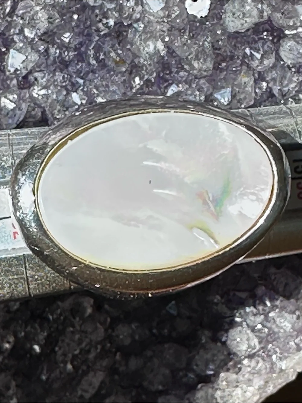 Large Mother of Pearl Oval Statement Ring set in silver Vintage Sz 9 unisex